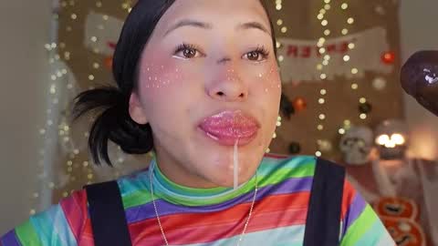 Snapshot of nerak_a chatting on 10.28.25 Helena Every Friday new video for my fan club loves online show from 10.28.25