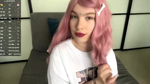 Snapshot of nerissadeloria chatting on 04.11.26 Lori online show from 04.11.26