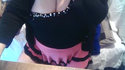 neslihan online show from 12.28.24