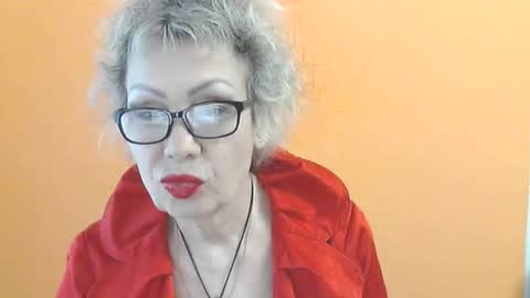 NessyJenixs online show from 04.21.26