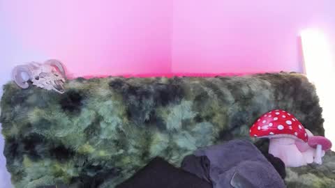 Marie    online show from 11.15.25