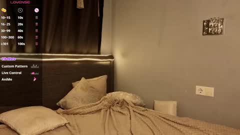 Naomi online show from 04.09.26