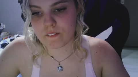 Snapshot of never_enoughh chatting on 07.28.26 never_enoughh online show from 07.28.26