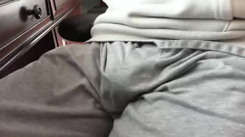 nevrsaynevr2000 online show from 09.16.25