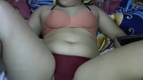 Snapshot of new_lady24 chatting on 02.05.25 new_lady24 online show from 02.05.25