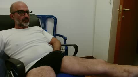 simi online show from 10.15.25