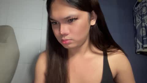 Snapshot of newbitch_intown69 chatting on 12.18.24 Jane online show from 12.18.24