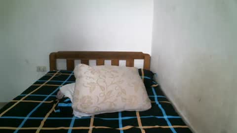 Snapshot of newest_star69 chatting on 01.09.25 Lucy Pearl online show from 01.09.25