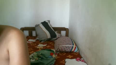 Snapshot of newest_star69 chatting on 01.27.25 Lucy Pearl online show from 01.27.25