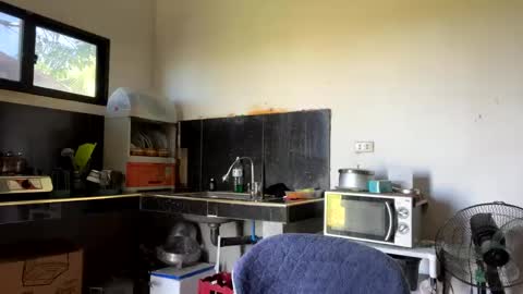 Snapshot of newest_star69 chatting on 02.05.25 Lucy Pearl online show from 02.05.25