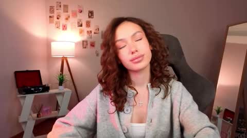 Snapshot of nexorine chatting on 02.07.26 Lilly online show from 02.07.26