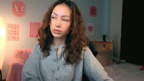 Snapshot of nexorine chatting on 02.08.26 Lilly online show from 02.08.26