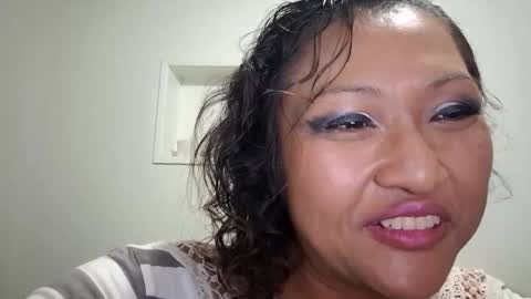 Snapshot of neycali chatting on 02.26.26 NeyCali online show from 02.26.26