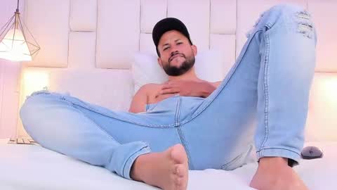 Neykhan online show from 04.16.26