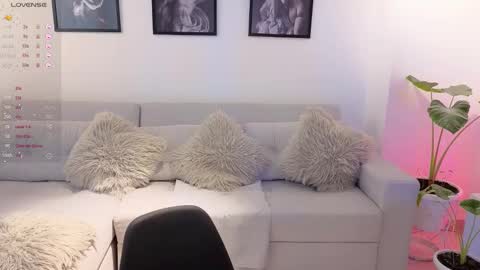 Snapshot of neythan__blaze chatting on 11.06.25 online show from 11.06.25