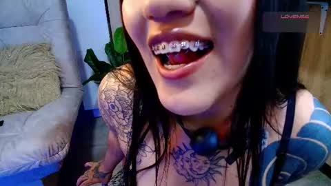 Snapshot of neytiri_san chatting on 06.25.26 Valery Gonzales online show from 06.25.26