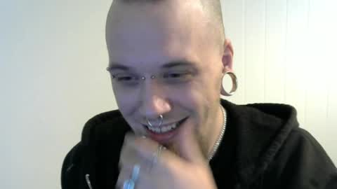 Snapshot of nezvers chatting on 02.07.25 YouPick online show from 02.07.25