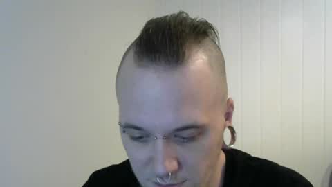 Snapshot of nezvers chatting on 02.08.25 YouPick online show from 02.08.25