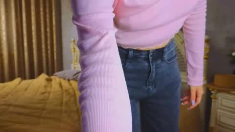 Snapshot of nganlico chatting on 11.14.25 Anasteisha online show from 11.14.25