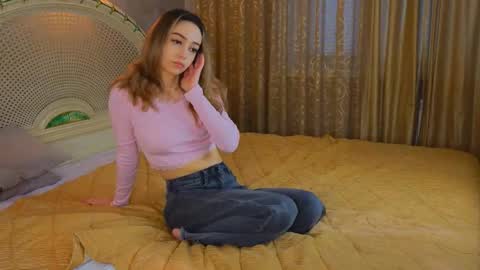 Snapshot of nganlico chatting on 11.20.25 Anasteisha online show from 11.20.25