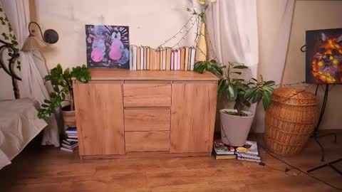 Snapshot of nganlico chatting on 11.24.25 Anasteisha online show from 11.24.25