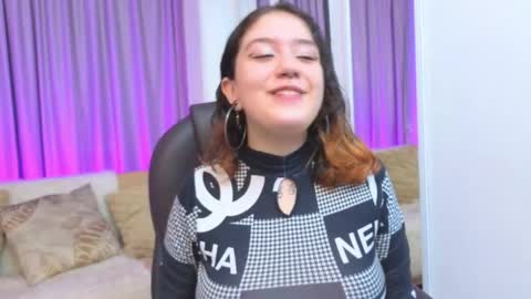 Estefani  online show from 04.11.26