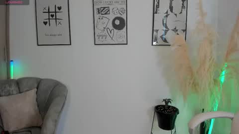 Nia online show from 11.19.25