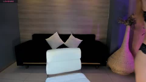 SQUIRTER DOLL    online show from 08.05.26