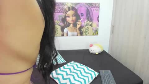  Nia  online show from 11.24.25