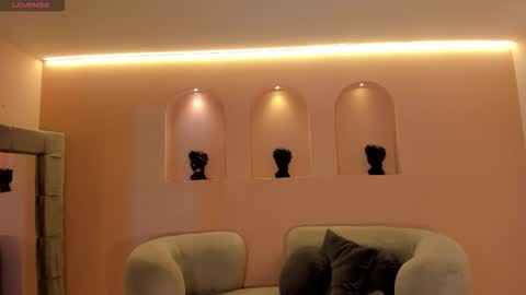 Snapshot of niasalvatore chatting on 10.26.25 Call me Nia online show from 10.26.25