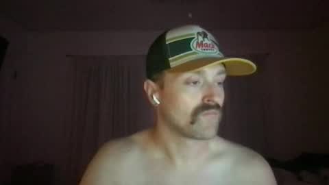 NiceButtNiceGuy online show from 04.21.26