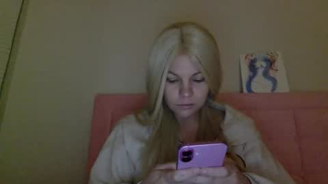 Amber online show from 12.23.25