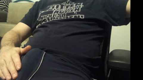 niceeggs0815 online show from 10.29.25