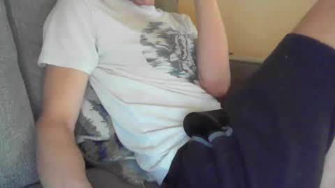 Snapshot of niceguyandrew chatting on 03.12.25 Andrew online show from 03.12.25