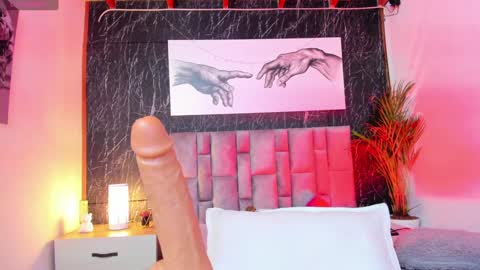 Nicolle  online show from 02.03.25