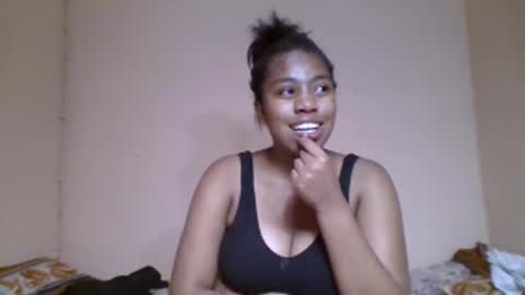 Snapshot of nicelly01 chatting on 05.30.26 nicelly01 online show from 05.30.26