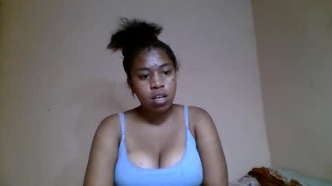 Snapshot of nicelly01 chatting on 06.02.26 nicelly01 online show from 06.02.26