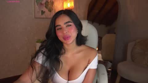 nichole__evans online show from 11.22.25