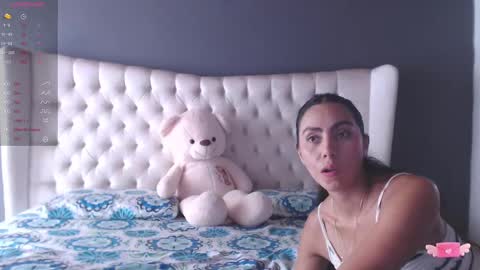 Nichole online show from 01.10.25