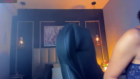 Nichole online show from 02.14.25