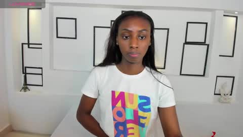 Snapshot of nicholscully chatting on 12.19.24 Nichol Scully online show from 12.19.24