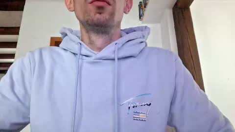 Snapshot of nick190424 chatting on 10.20.25 nick190424 online show from 10.20.25