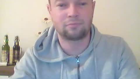 Snapshot of nick1990b chatting on 02.27.25 nick1990b online show from 02.27.25