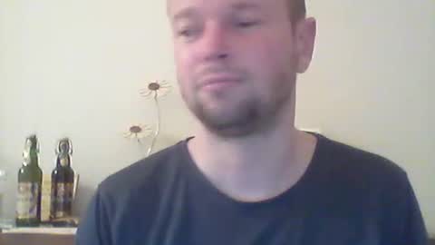 Snapshot of nick1990b chatting on 03.01.25 nick1990b online show from 03.01.25