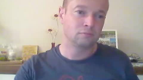 Snapshot of nick1990b chatting on 09.16.25 nick1990b online show from 09.16.25