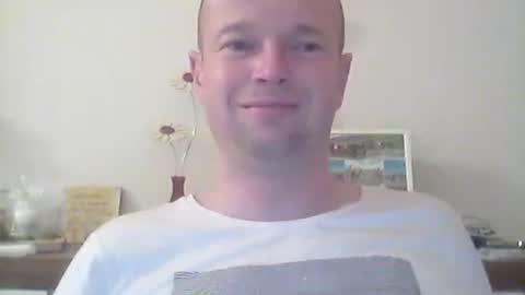 Snapshot of nick1990b chatting on 09.29.25 nick1990b online show from 09.29.25