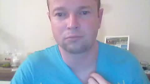 Snapshot of nick1990b chatting on 10.14.25 nick1990b online show from 10.14.25