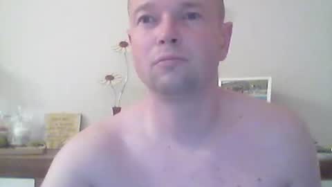 Snapshot of nick1990b chatting on 10.20.25 nick1990b online show from 10.20.25