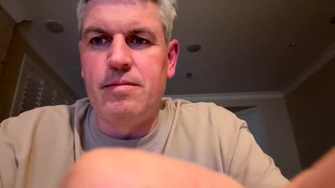 nick578320 online show from 10.25.25