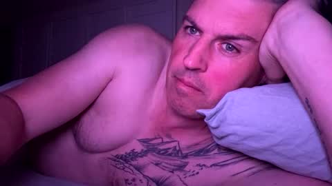 nick578320 online show from 11.10.25